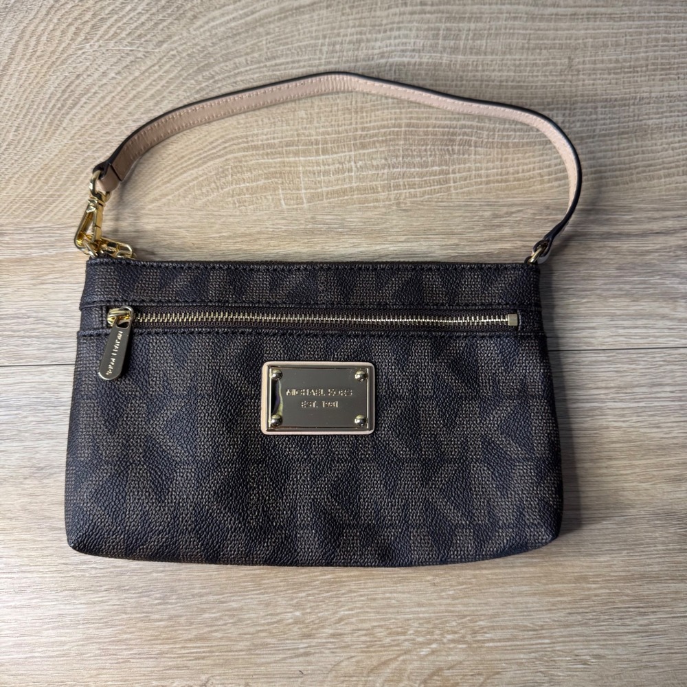 Michael Kors Jet Set Large Wristlet Monogram Brown Mini Clutch Sleek Chic‎ Y2K
